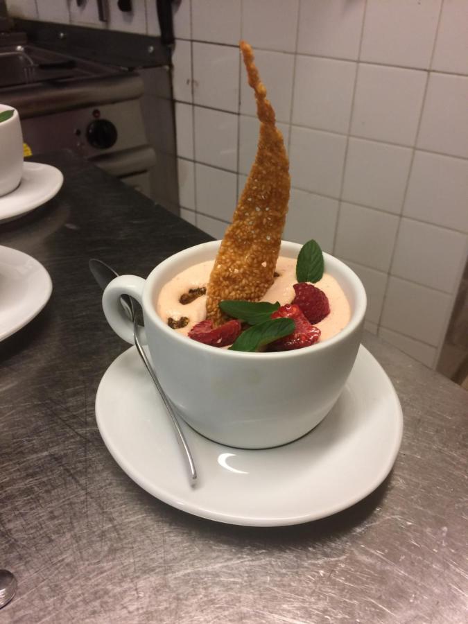 Hotel Au Pere Tranquille Tinchebray-Bocage Zewnętrze zdjęcie